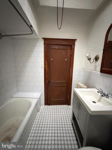 722 ATWOOD RD, Philadelphia, PA 19151