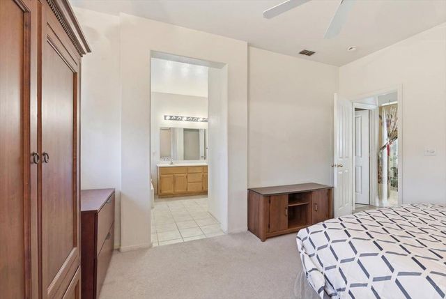 8283 Glencannon Way, Elk Grove, CA 95624