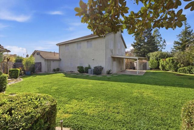 8283 Glencannon Way, Elk Grove, CA 95624