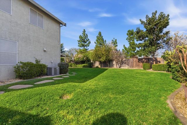 8283 Glencannon Way, Elk Grove, CA 95624