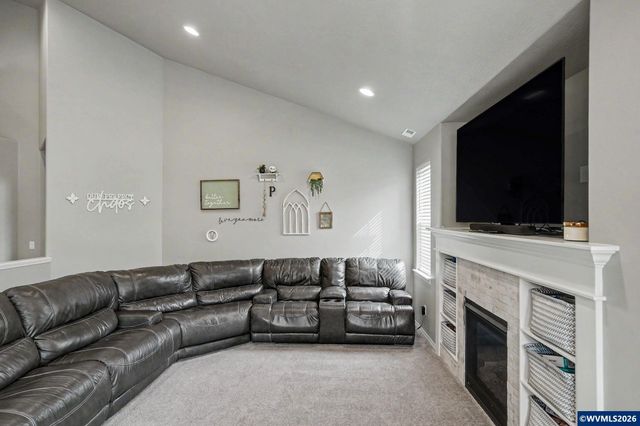 543 Casting St SE, Albany, OR 97322