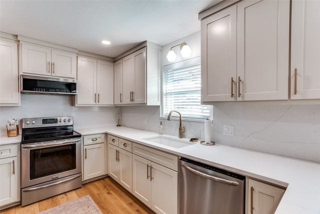 6901 Miramar Circle, Fort Worth, TX 76126