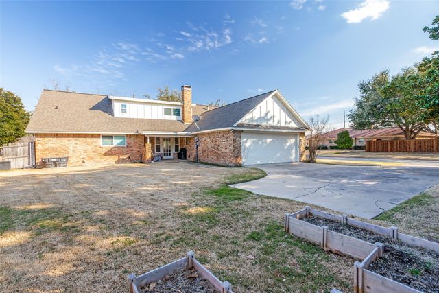 6901 Miramar Circle, Fort Worth, TX 76126