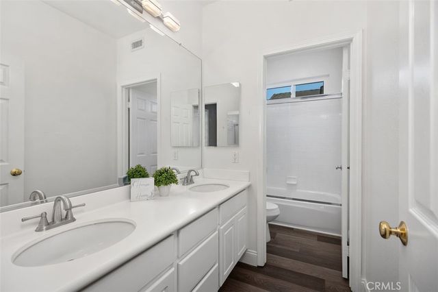 19 Crestview Drive, Rancho Santa Margarita, CA 92688