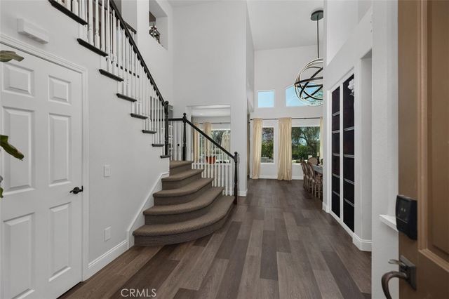 19 Crestview Drive, Rancho Santa Margarita, CA 92688