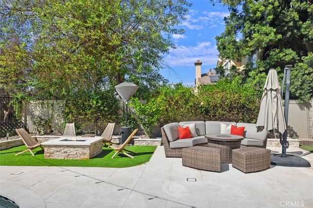 19 Crestview Drive, Rancho Santa Margarita, CA 92688