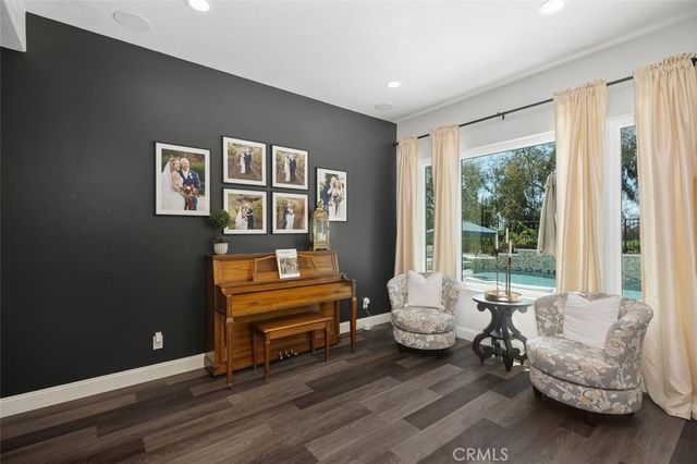 19 Crestview Drive, Rancho Santa Margarita, CA 92688