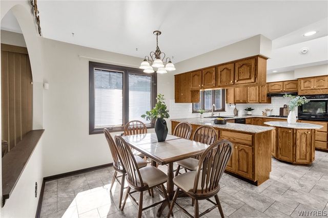 111 Windmill Road, West Seneca, NY 14218