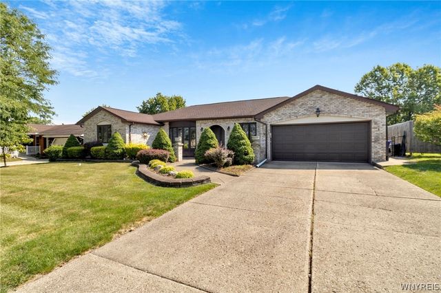 111 Windmill Road, West Seneca, NY 14218