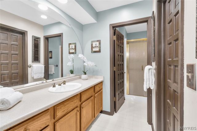 111 Windmill Road, West Seneca, NY 14218