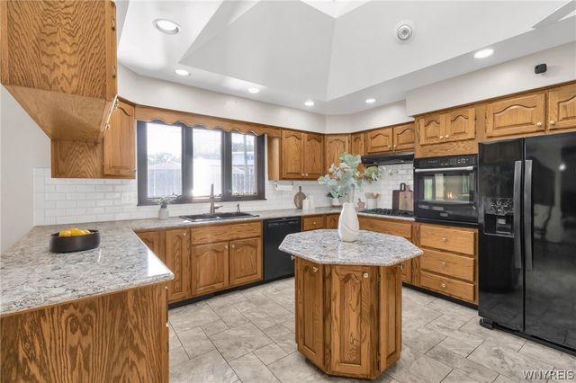111 Windmill Road, West Seneca, NY 14218