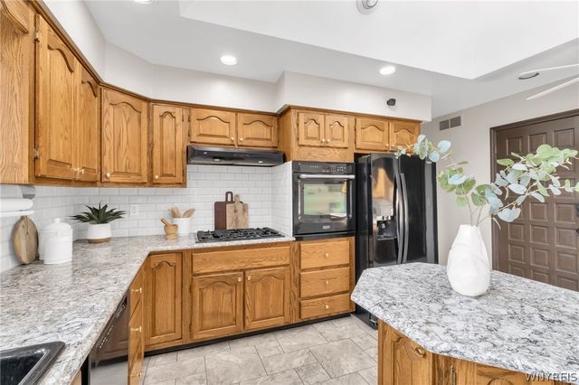 111 Windmill Road, West Seneca, NY 14218