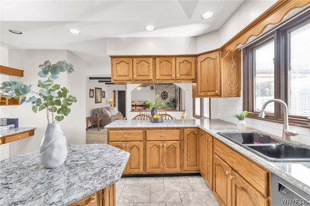 111 Windmill Road, West Seneca, NY 14218