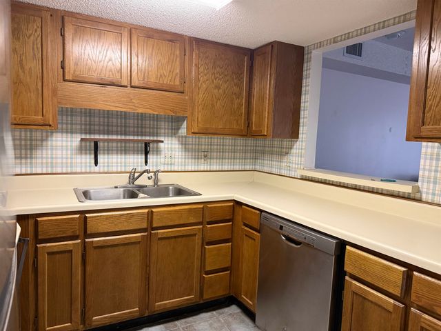 408 71st Ave N Apt 1, Myrtle Beach, SC 29572