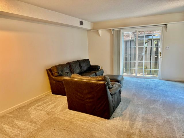 408 71st Ave N Apt 1, Myrtle Beach, SC 29572