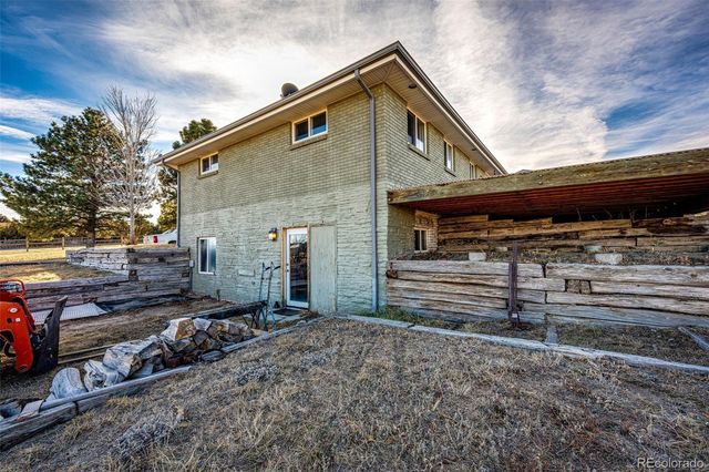 2487 Pinto Trail, Elizabeth, CO 80107