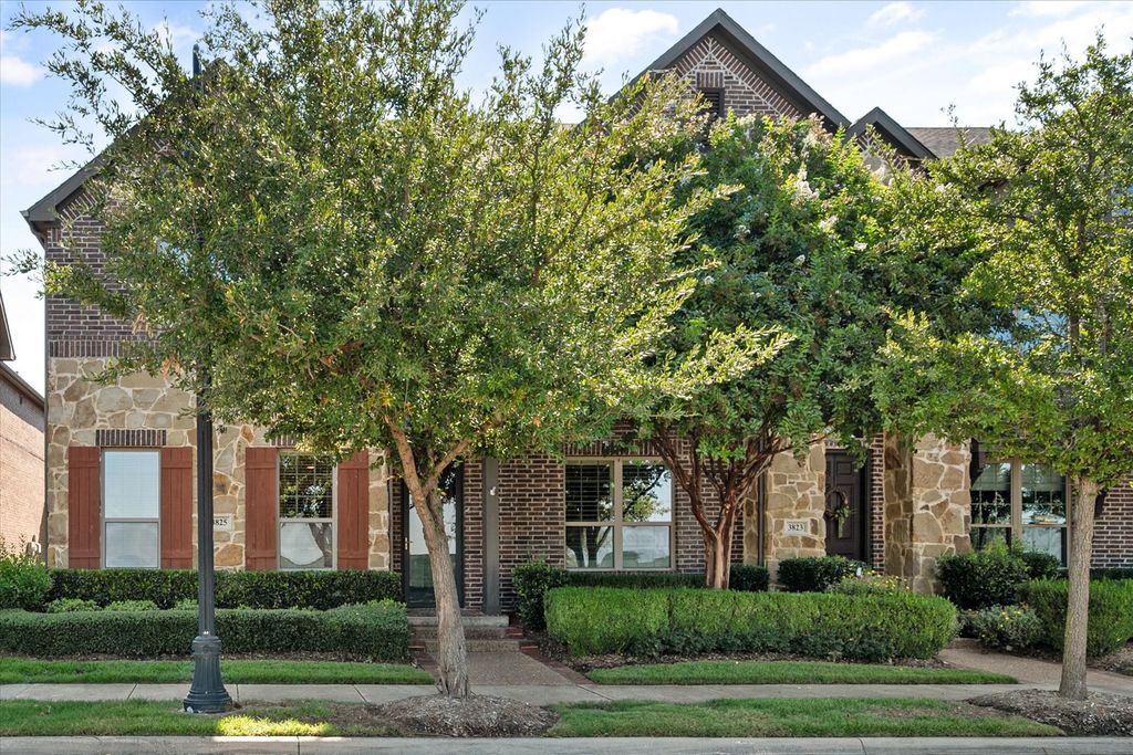 3825 Cascade Sky Drive, Arlington, TX 76005