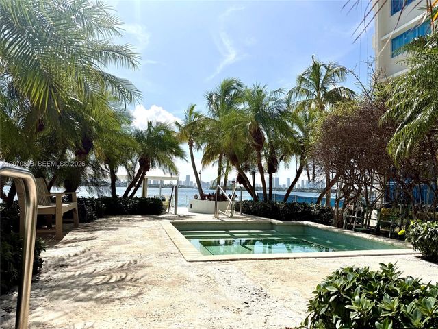 1200 West Avenue 1002, Miami Beach, FL 33139