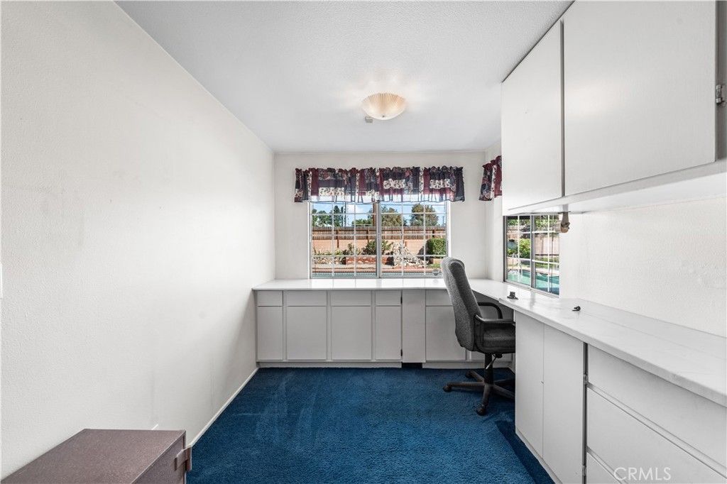 Image 10 of property listing at 14239 Cohasset, Van Nuys, CA 91405