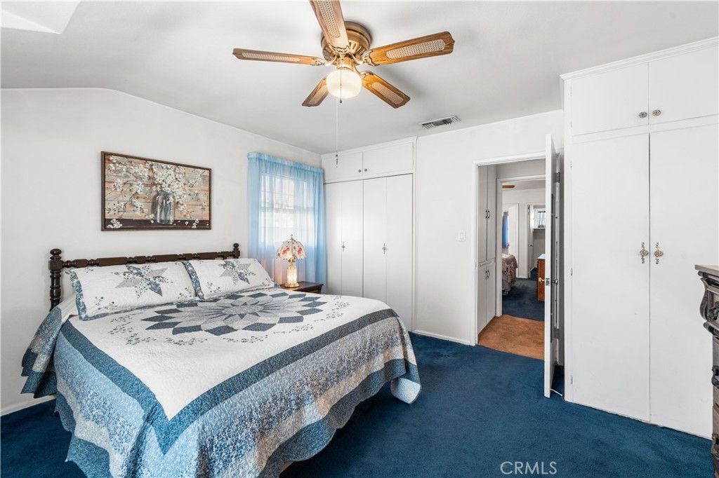 Image 14 of property listing at 14239 Cohasset, Van Nuys, CA 91405