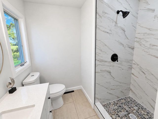 11040 N Riverland COURT, Mequon, WI 53092