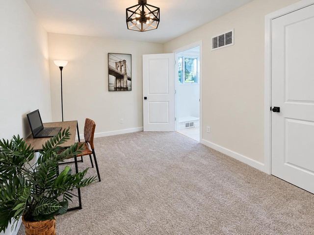 11040 N Riverland COURT, Mequon, WI 53092