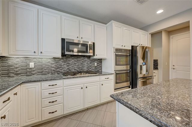 3869 Catlyn Woods Avenue, Las Vegas, NV 89141