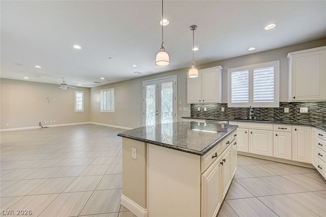 3869 Catlyn Woods Avenue, Las Vegas, NV 89141