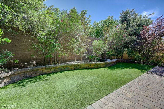 3869 Catlyn Woods Avenue, Las Vegas, NV 89141