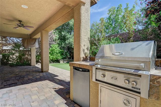 3869 Catlyn Woods Avenue, Las Vegas, NV 89141