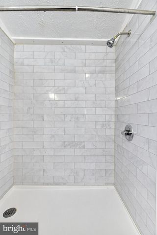 102 ARROWWOOD CT, Lancaster, PA 17603