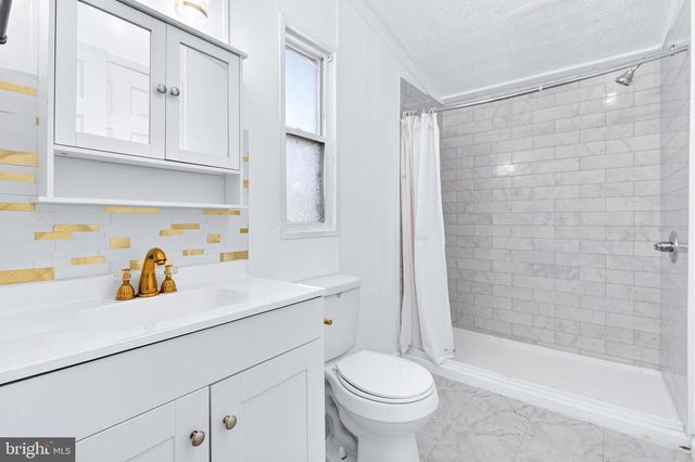 102 ARROWWOOD CT, Lancaster, PA 17603