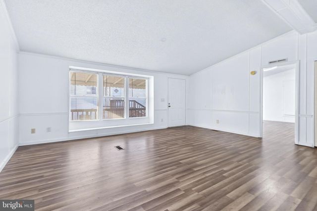 102 ARROWWOOD CT, Lancaster, PA 17603