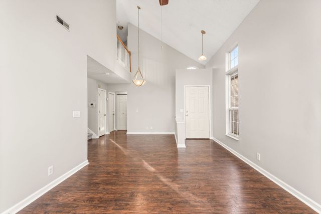 4281 Chesney Glen Dr, Hermitage, TN 37076