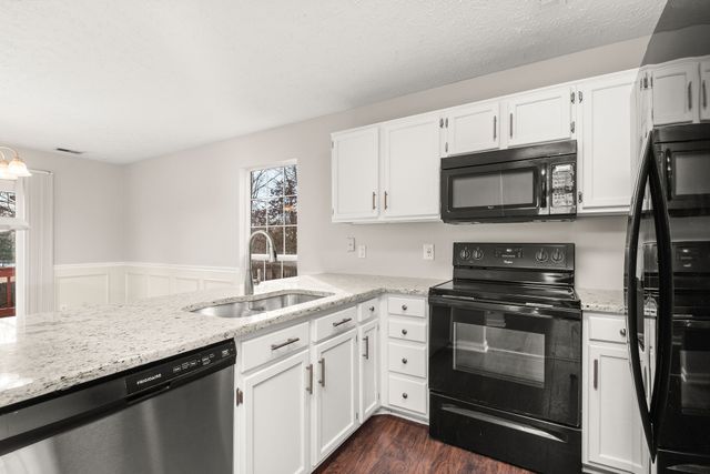 4281 Chesney Glen Dr, Hermitage, TN 37076