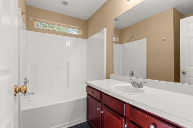 4281 Chesney Glen Dr, Hermitage, TN 37076