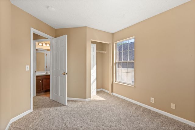 4281 Chesney Glen Dr, Hermitage, TN 37076