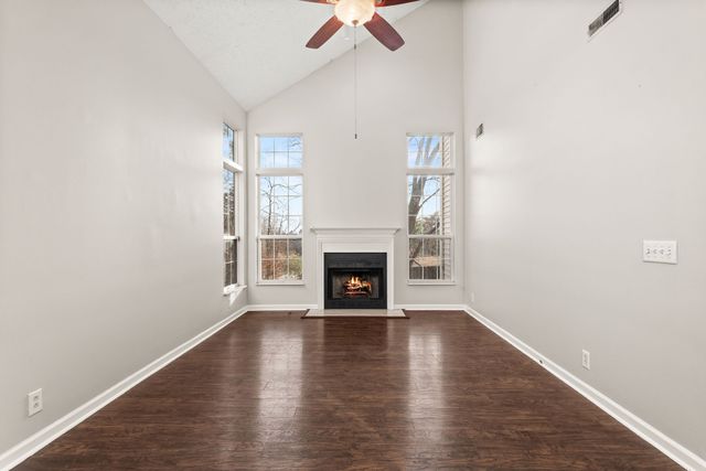 4281 Chesney Glen Dr, Hermitage, TN 37076