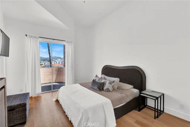 4830 Elmwood Avenue 302, Los Angeles, CA 90004