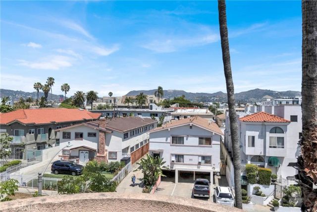 4830 Elmwood Avenue 302, Los Angeles, CA 90004