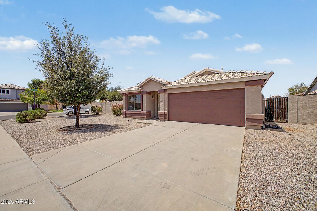 3866 S JOSHUA TREE Lane, Gilbert, AZ 85297 — photo 3