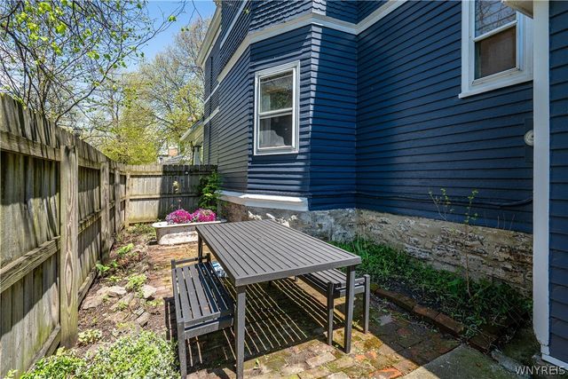 433 Breckenridge Street, Buffalo, NY 14213