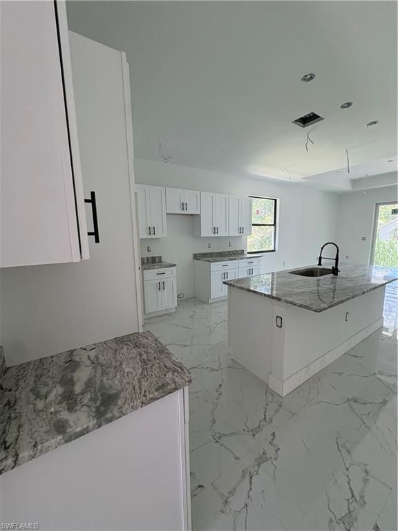 3927 Pearl ST, FORT MYERS, FL 33916 — photo 2