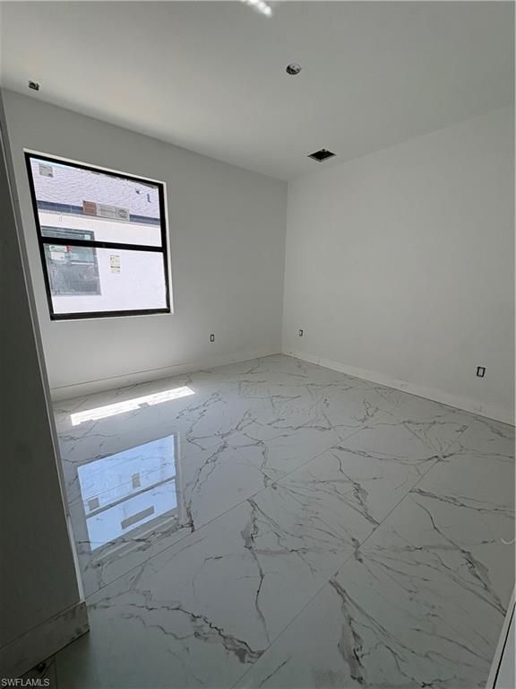 3927 Pearl ST, FORT MYERS, FL 33916 — photo 4