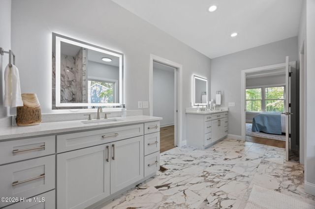 107 Devonshire Avenue W, West End, NC 27376
