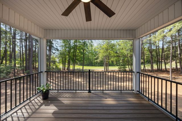 107 Devonshire Avenue W, West End, NC 27376
