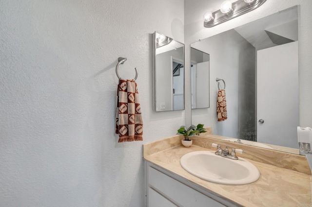 4712 Home Avenue, San Diego, CA 92105