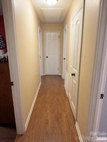 608 Cedar Drive, Dallas, NC 28034