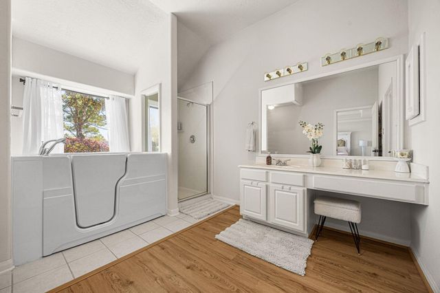 1489 Garden Lakes Drive, Friendswood, TX 77546