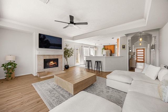 1489 Garden Lakes Drive, Friendswood, TX 77546